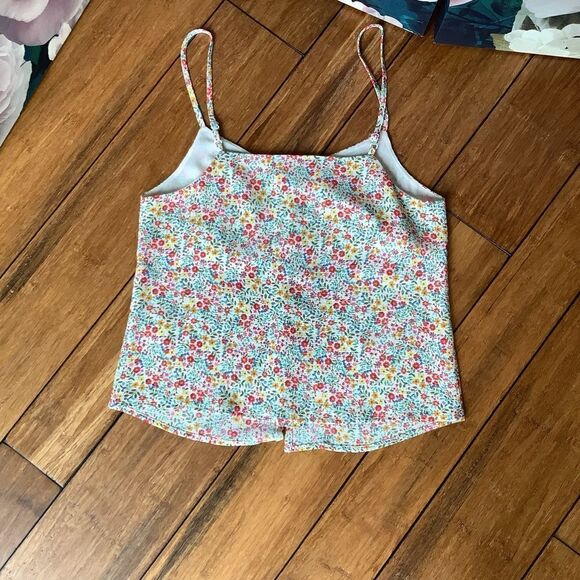 BB Dakota Floral Top - Picture 2 of 2
